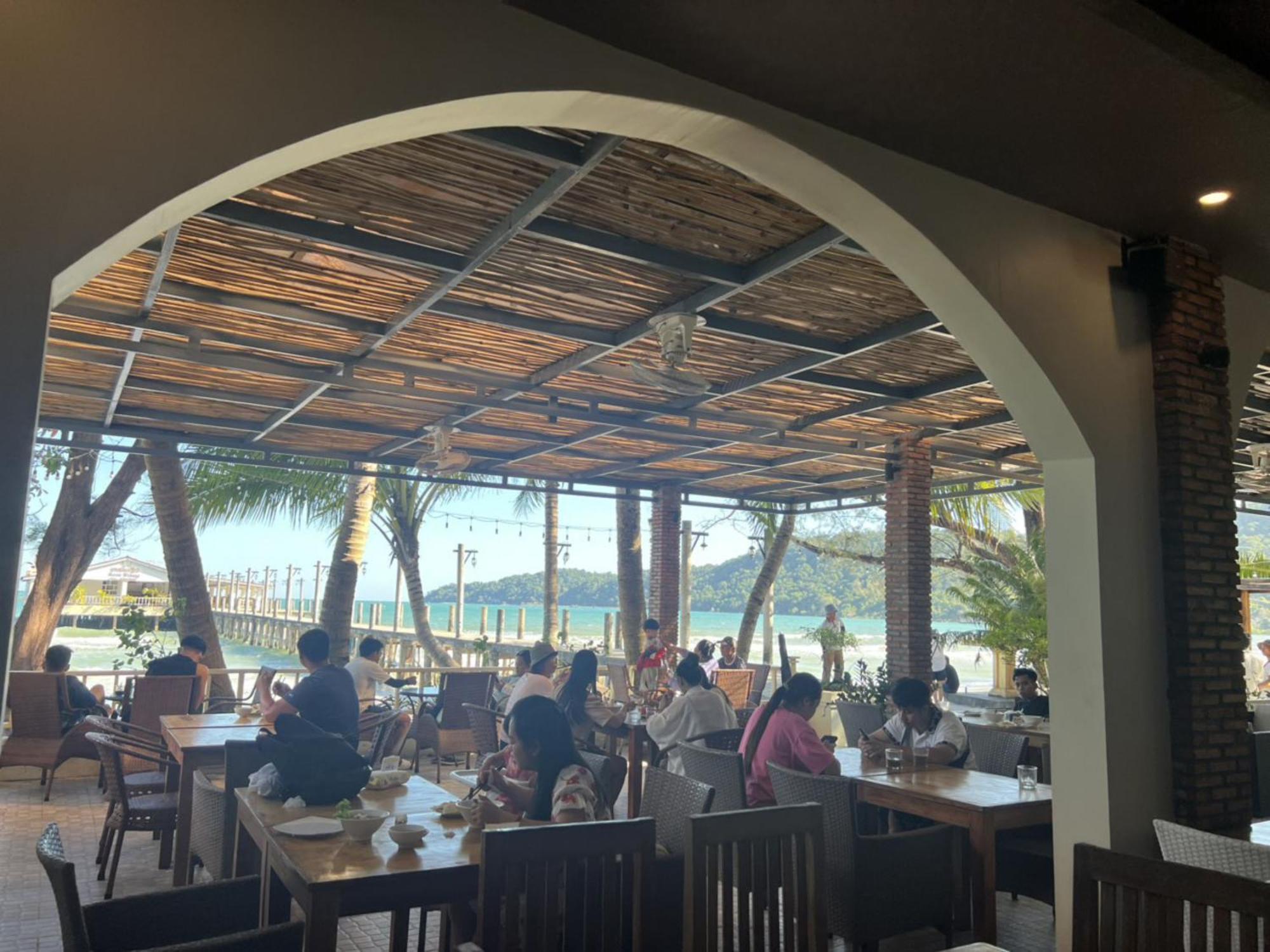 Soon Noeng Resort Koh Rong Sanloem Esterno foto